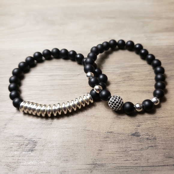 Beaded bracelets - Picture 2 of 2